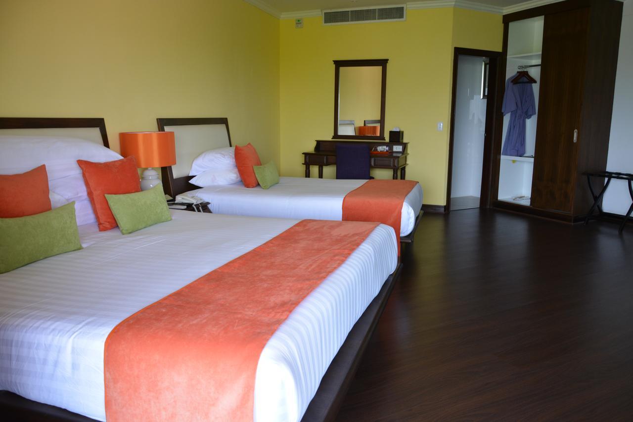Sir James Resort Phayayen Exteriör bild