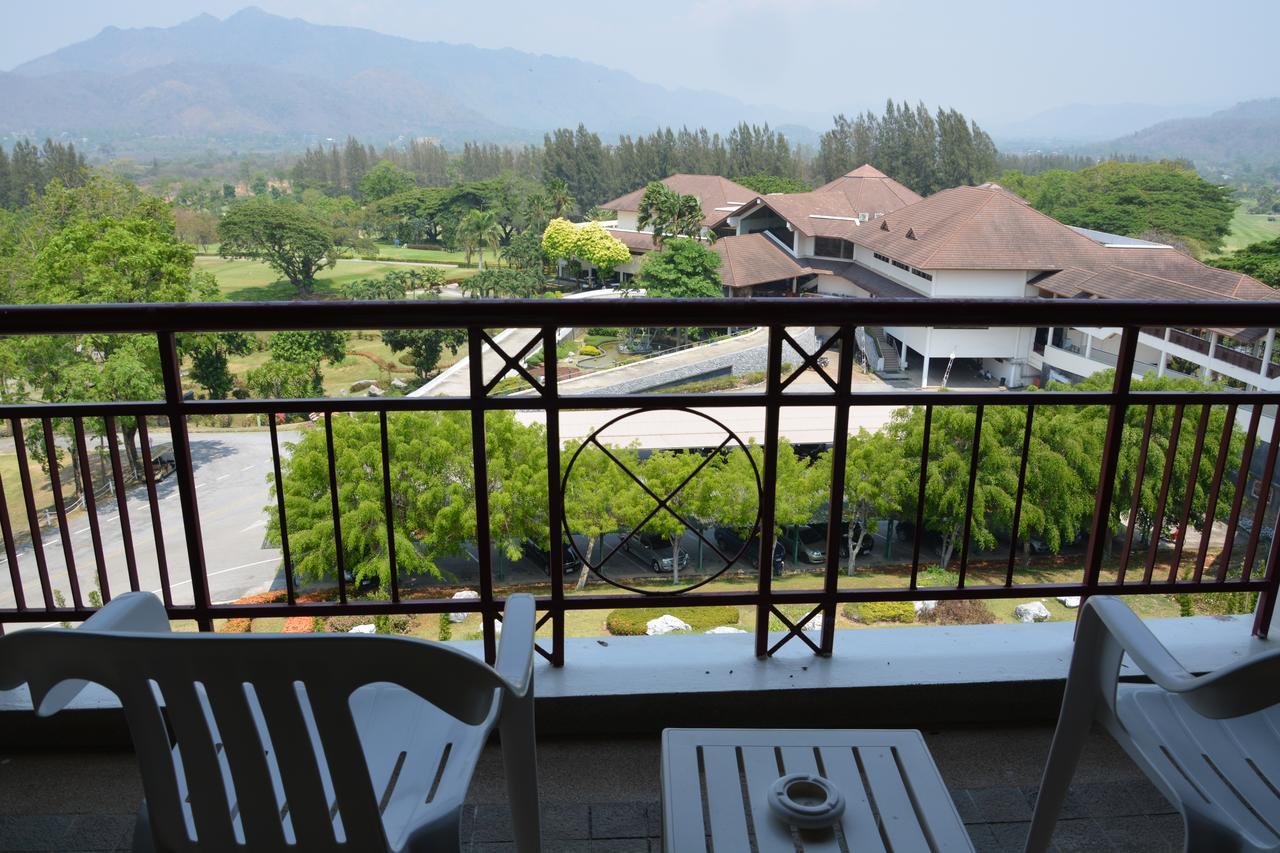 Sir James Resort Phayayen Exteriör bild